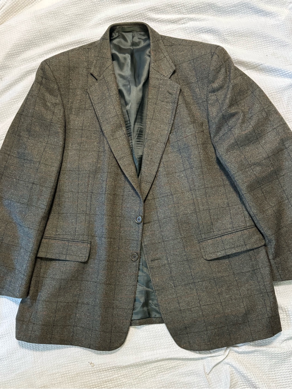 Brooktaverner Men's Gray Plaid Two-Button Blazer